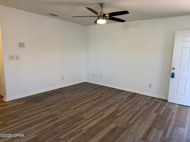 Building Photo - 130 Beulah Ave