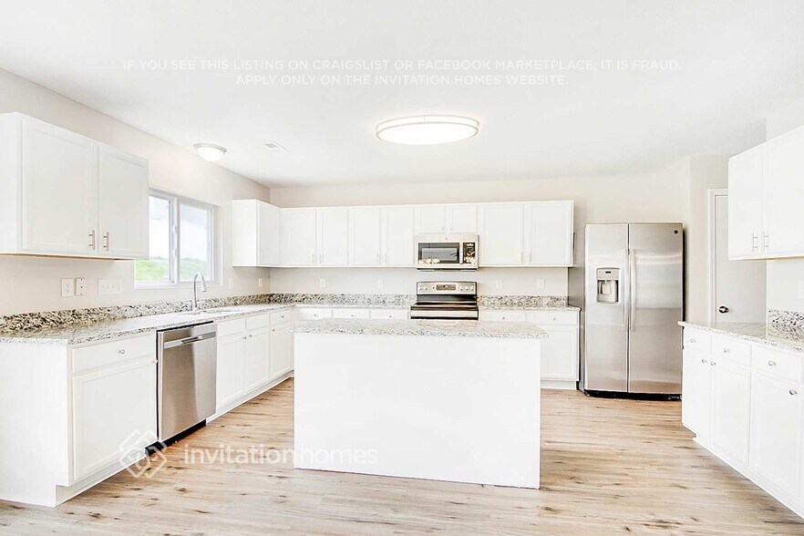 Building Photo - 516 Pebblestone Dr