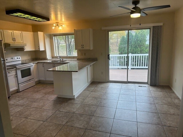 Building Photo - 2647 Deer Run Dr