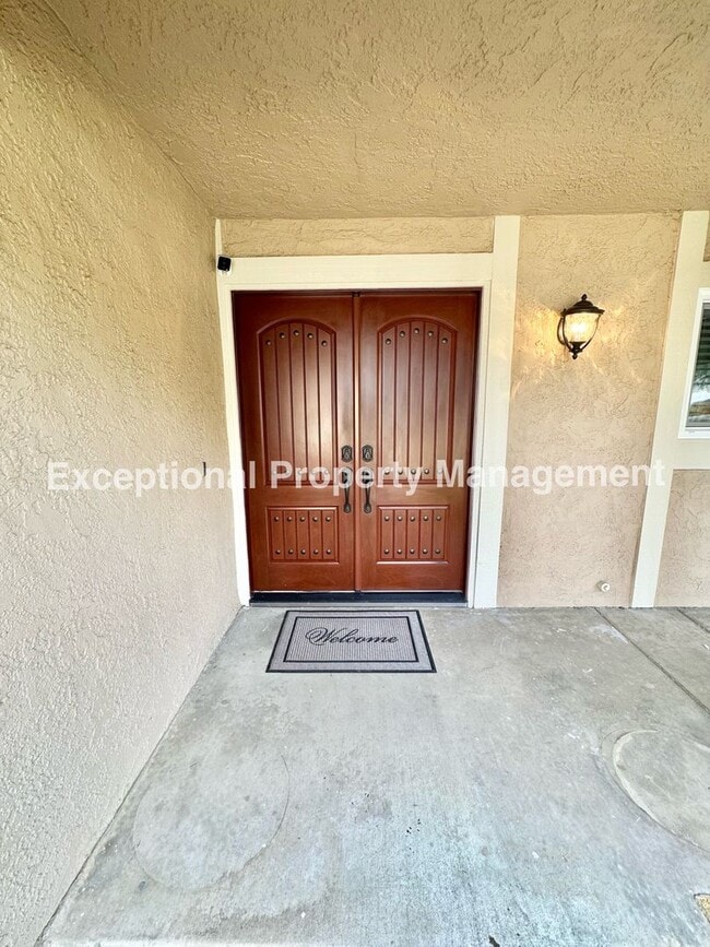 Building Photo - Great 3 bed 2 bath single story home