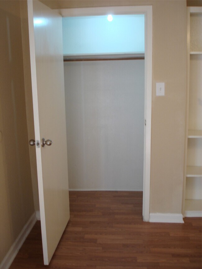 Building Photo - 12955 Woodforest Blvd