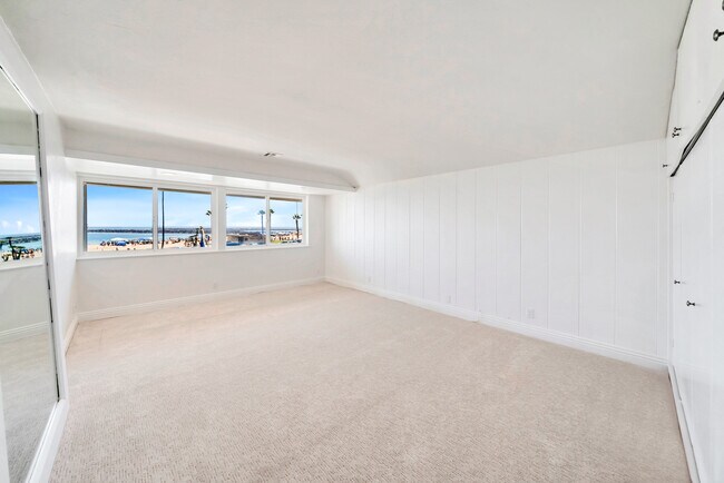 Building Photo - 3116 Breakers Dr