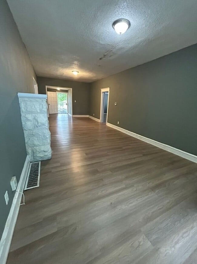 Building Photo - 1706 S Arlington Ave