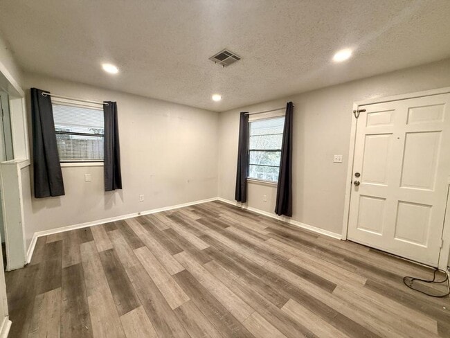 Building Photo - 2843 Kaylin Dr