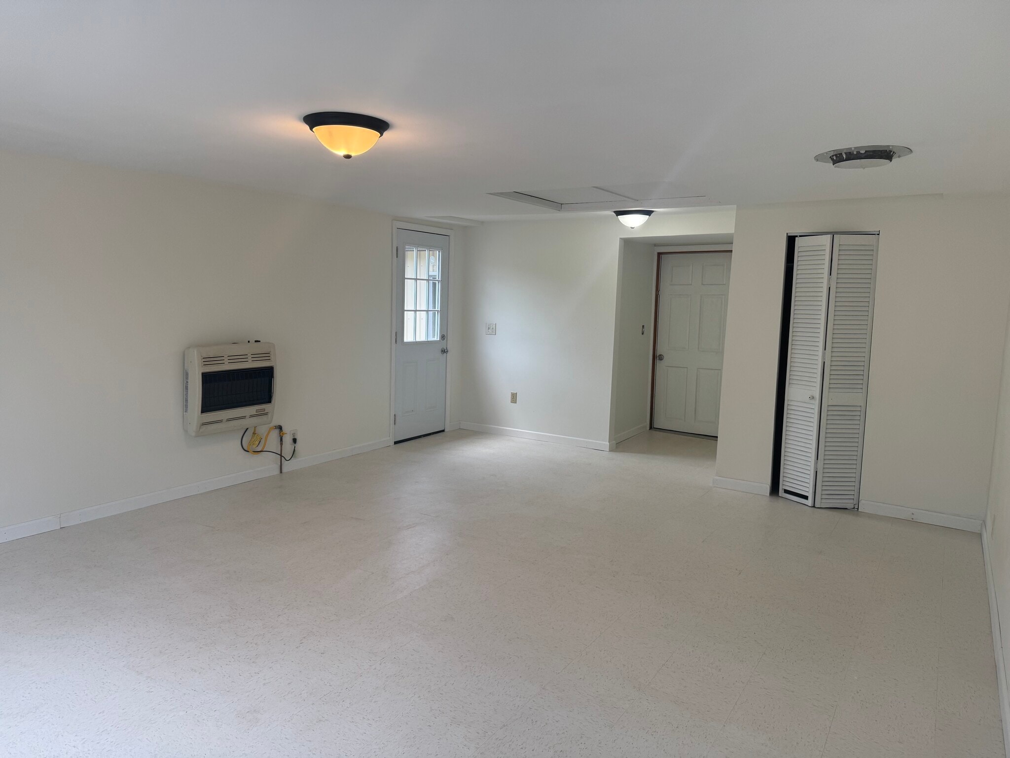 Building Photo - 7235 Henrietta Rd