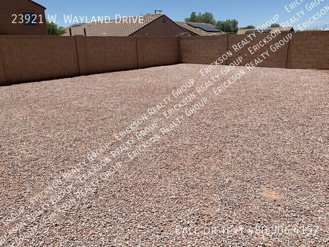 Building Photo - 23921 W Wayland Dr