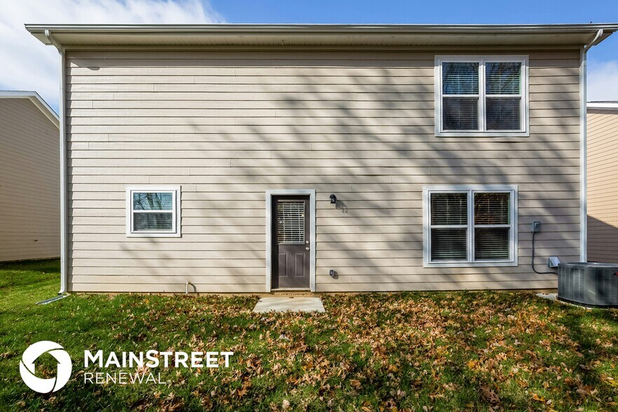Building Photo - 2507 Queen Bee Dr
