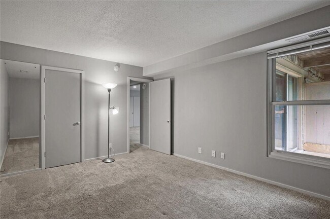 Building Photo - 6423 Colony Way