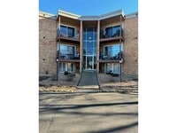 Building Photo - 9141 Hwy 55