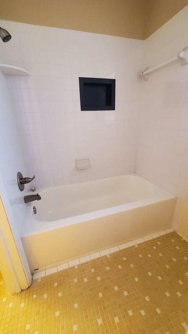 Building Photo - Large 2 Bedroom, 2.5 Bath with large Den and Family Room in Rainbows End, Dunnellon, FL