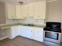 Building Photo - 2114 Smith Ave