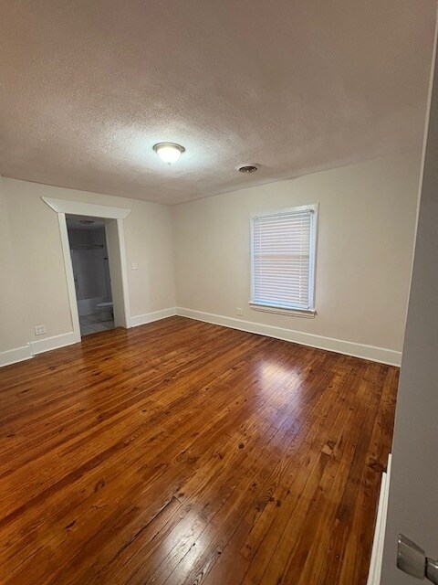 Building Photo - 225 Douglas Ave