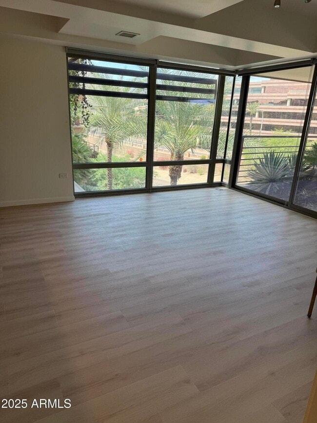 Building Photo - 7161 E Rancho Vista Dr