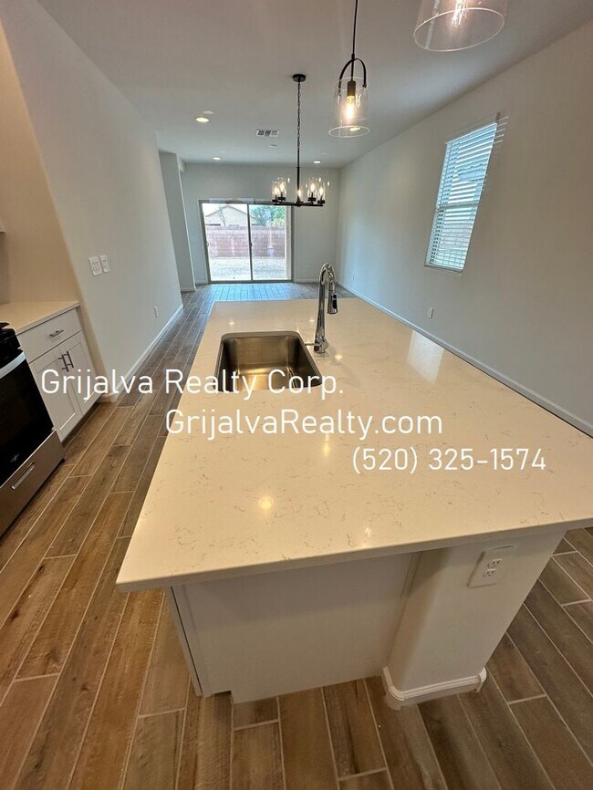 Building Photo - BRAND NEW BUILD! 4 Bedroom, 2 Bath House i...