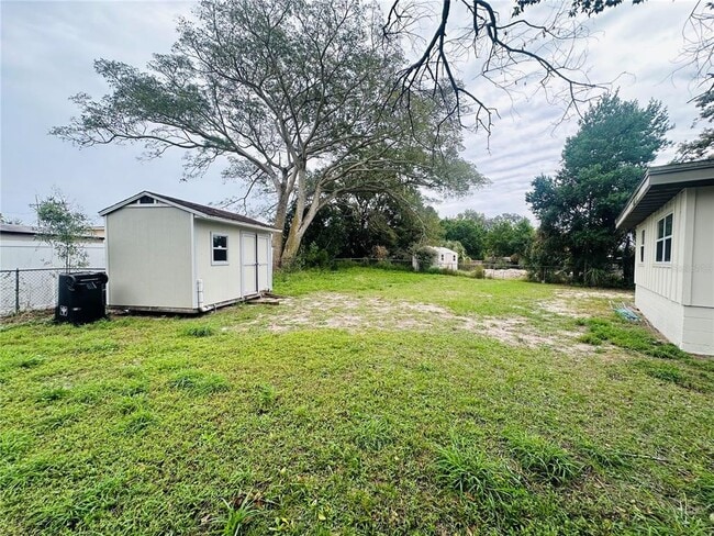 Building Photo - 6033 Balboa Dr