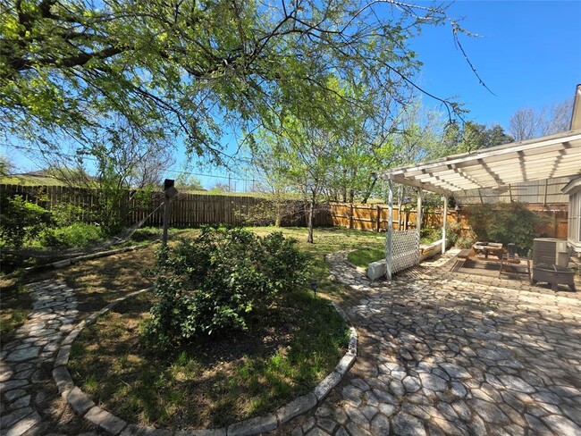 Building Photo - 5405 Alexis Cove