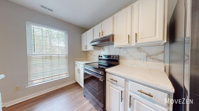 Building Photo - 5008 Alamo Ct