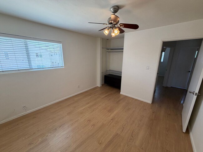 Building Photo - 2 Bed, 1 Bath with W/D in Normal Heights!
