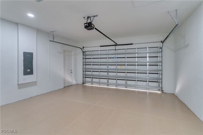 Building Photo - 2609 41st St W