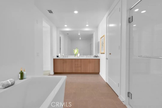 Building Photo - 3614 Rivington