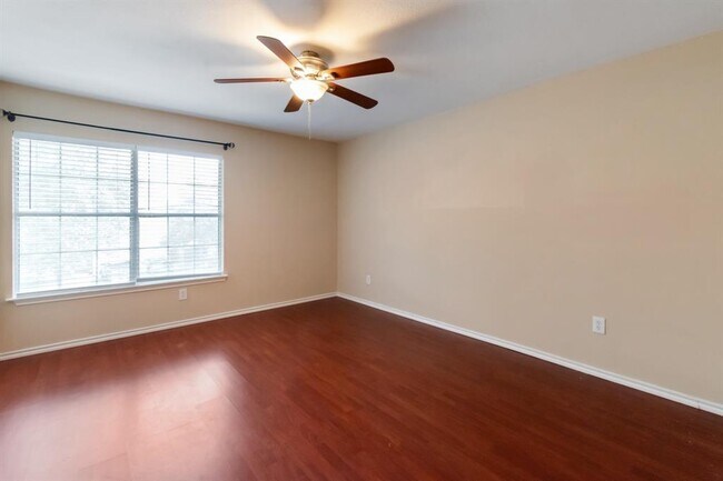Building Photo - 1117 Del Roy Dr