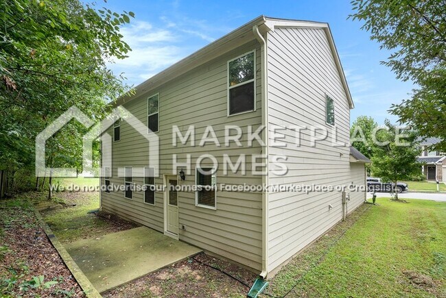 Building Photo - 2070 Bonny Glen Cir