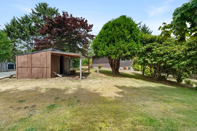 Building Photo - 3612 Seabreeze Ave