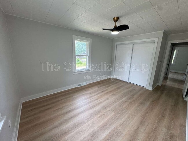Building Photo - 122 Lawndale Ave