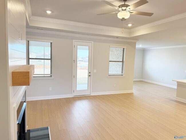 Building Photo - 218 Stockyard Cir