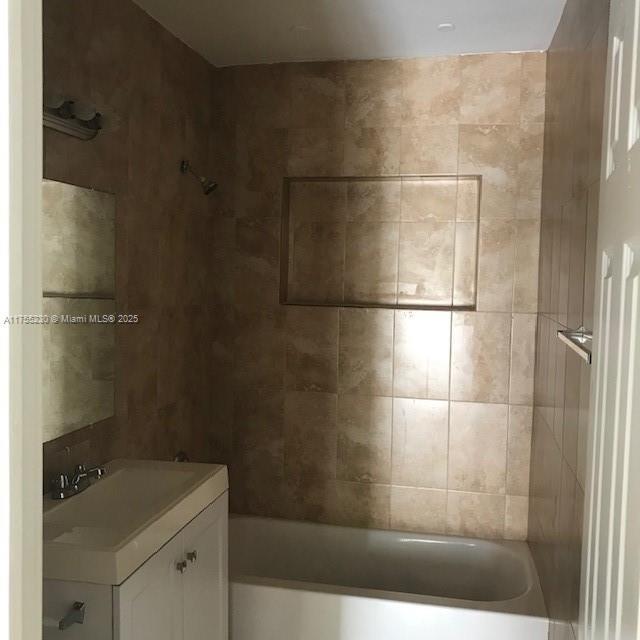 Building Photo - 3 bedroom in North miami Beach FL 33179