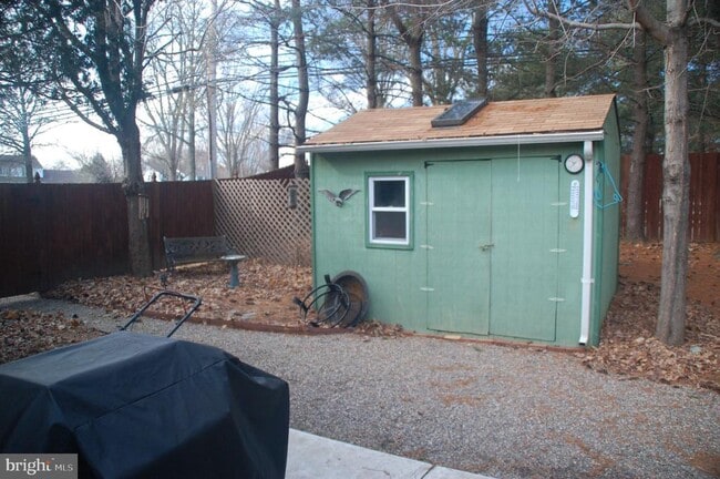 Building Photo - 176 Kenton Dr