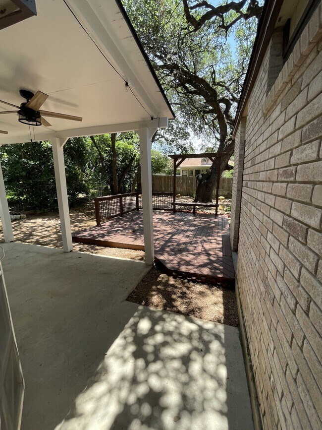 Building Photo - 1214 Timber Bay