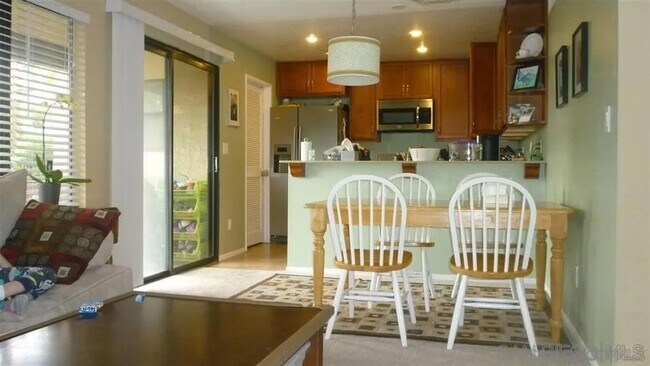 Building Photo - 8434 Summerdale Rd