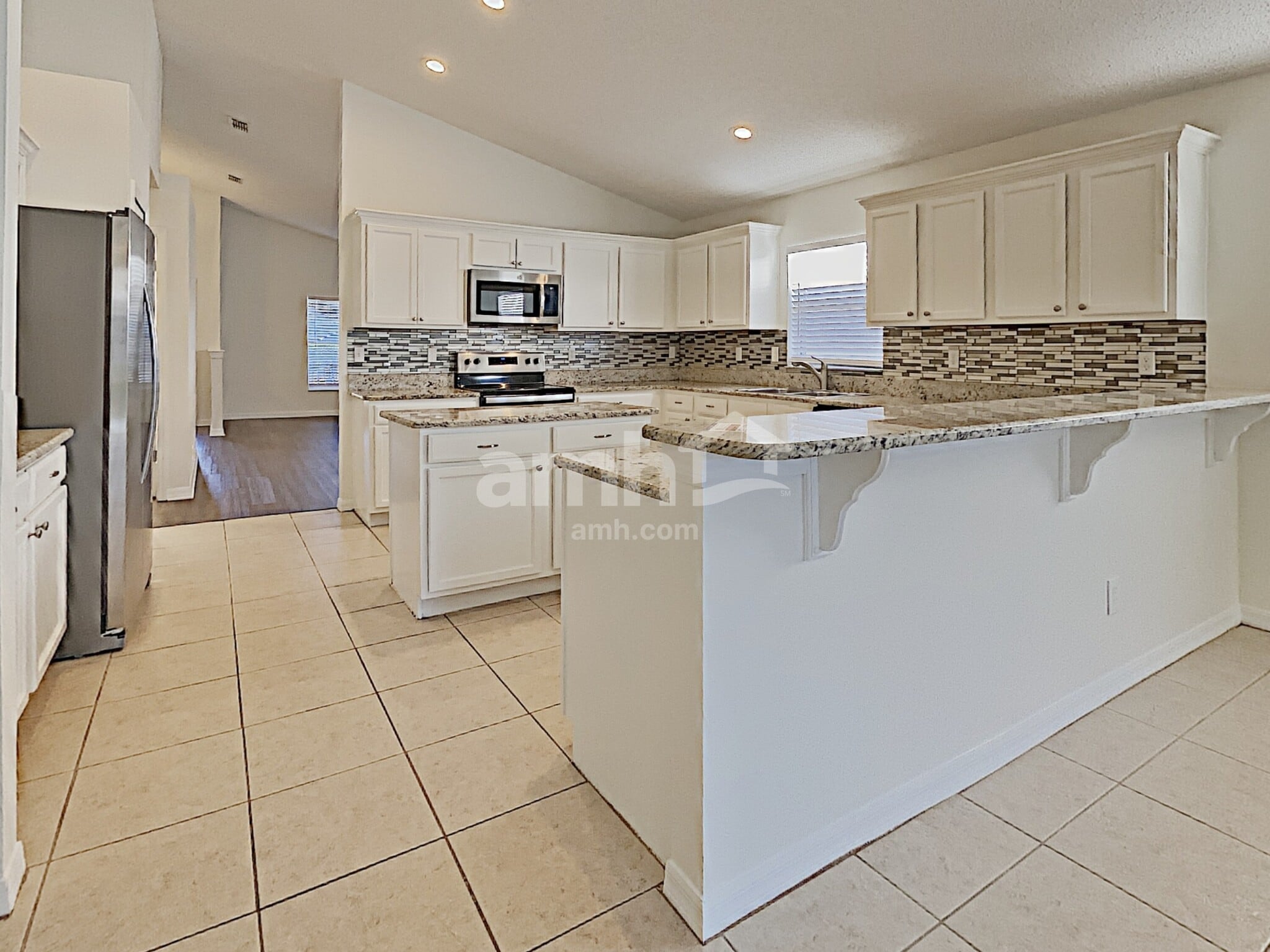 Building Photo - 1066 Bluegrass Dr