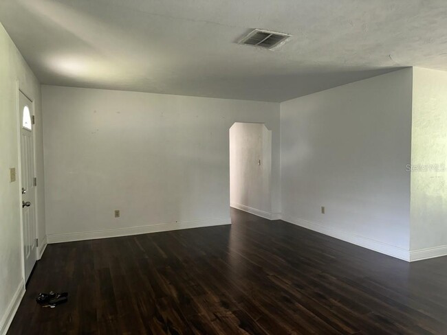 Building Photo - 16420 Indian Mound Rd