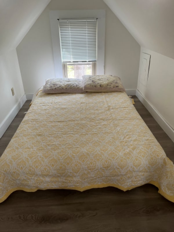 Building Photo - 12 Old Georges Mill Rd