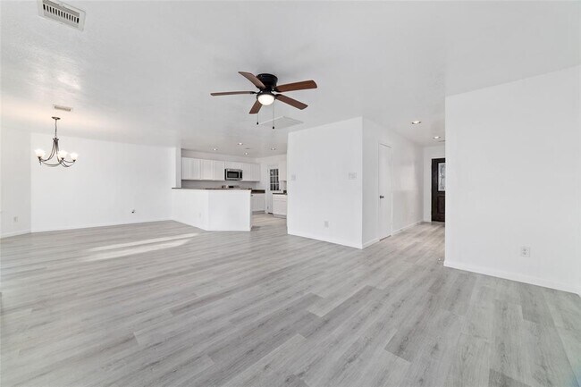 Building Photo - 18703 Clover Nut Ct