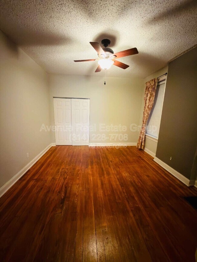 Building Photo - 1855 Russell Blvd