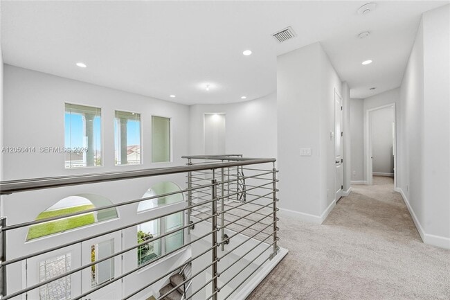 Building Photo - 15239 Goldfinch Cir
