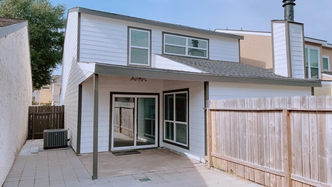 Building Photo - 10318 Richmond Hill Dr