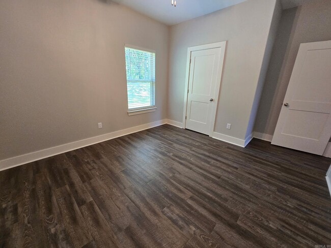 Building Photo - 5009 Springwood Cir