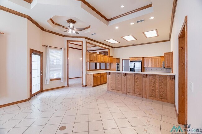 Building Photo - 3905 Springwood Dr