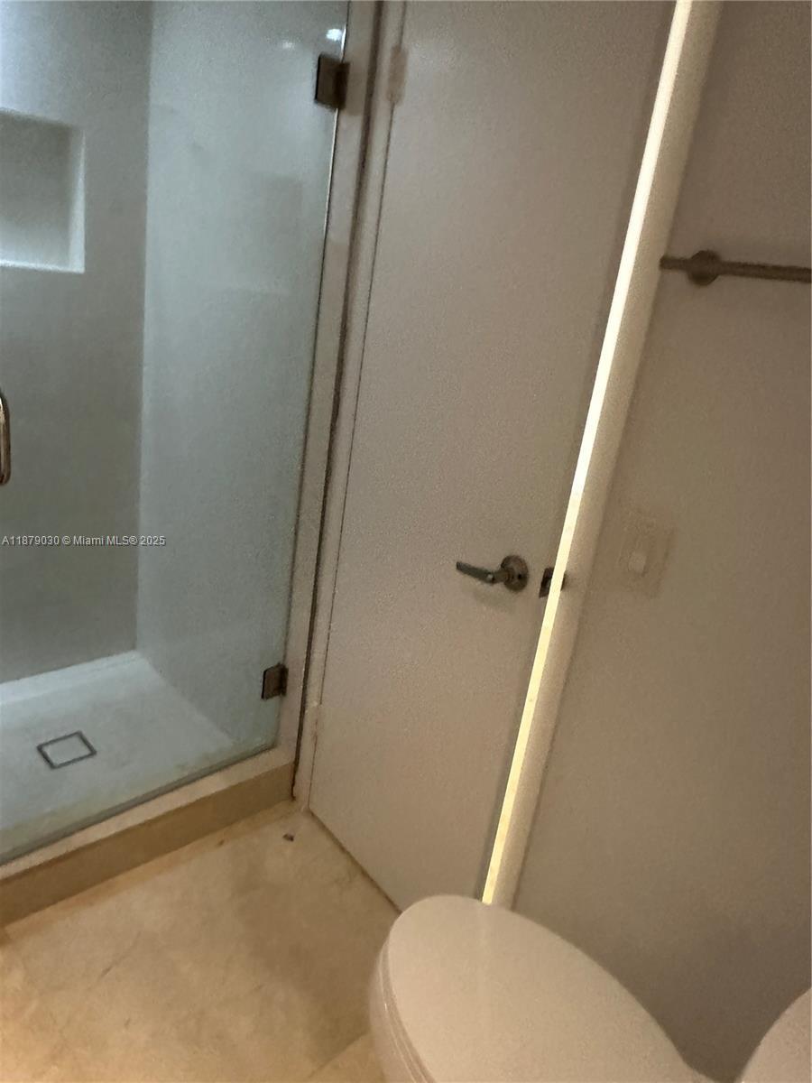 Building Photo - 2501 Brickell Ave