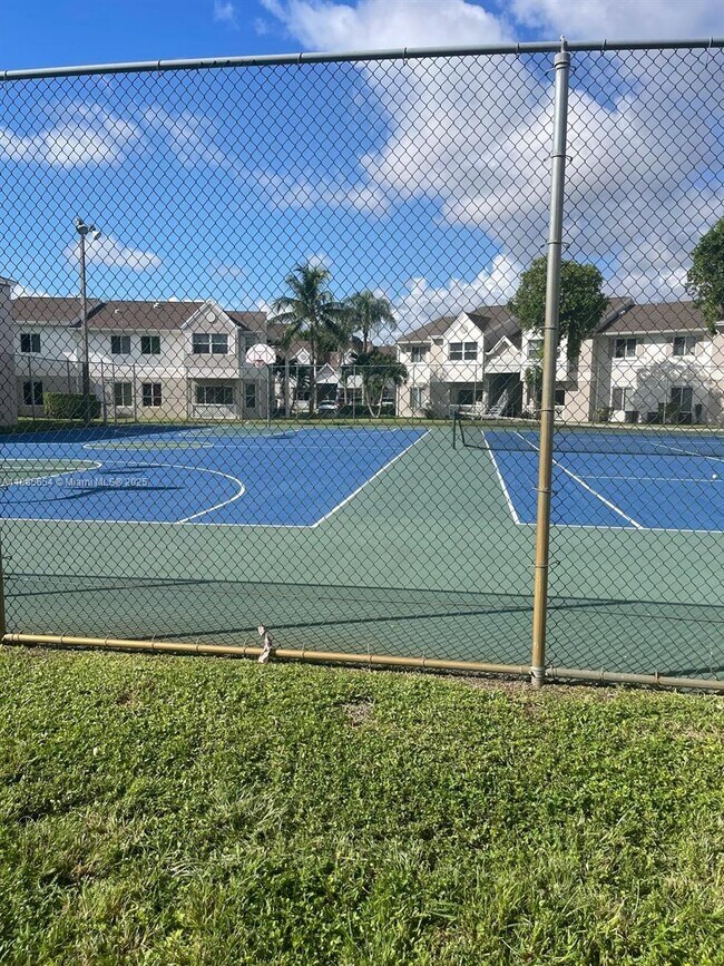 Building Photo - 17565 NW 67th Pl