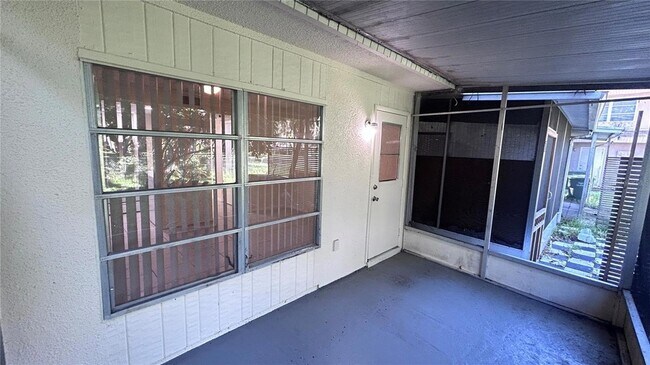 Building Photo - 231 Amherst Ave