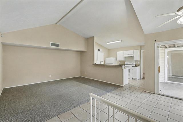 Building Photo - 671 Stonewall Dr