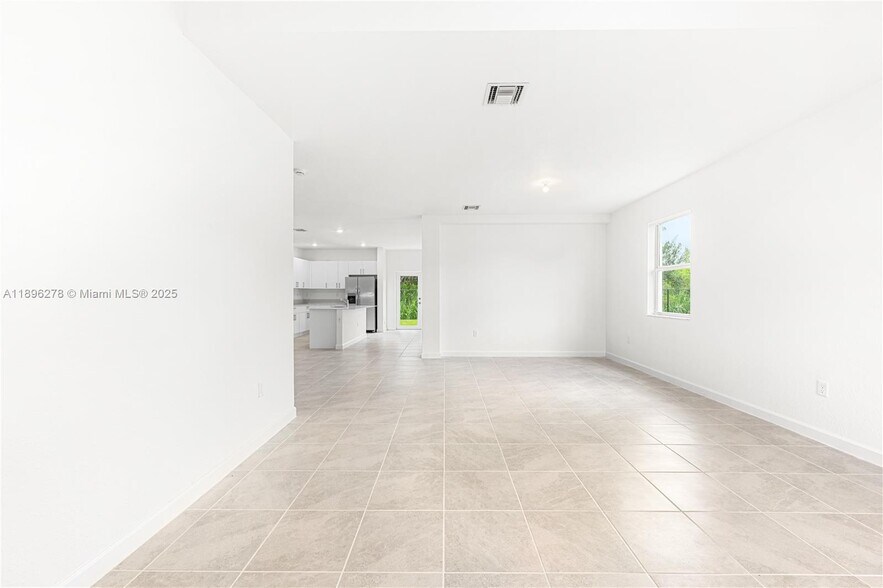 Building Photo - 2232 SE 30th St