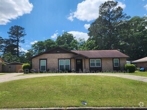Building Photo - 5126 Stonegate Dr