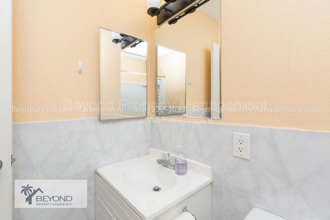 Building Photo - 6522 Cheames Way