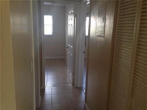 Building Photo - 2461 SW 82nd Ave